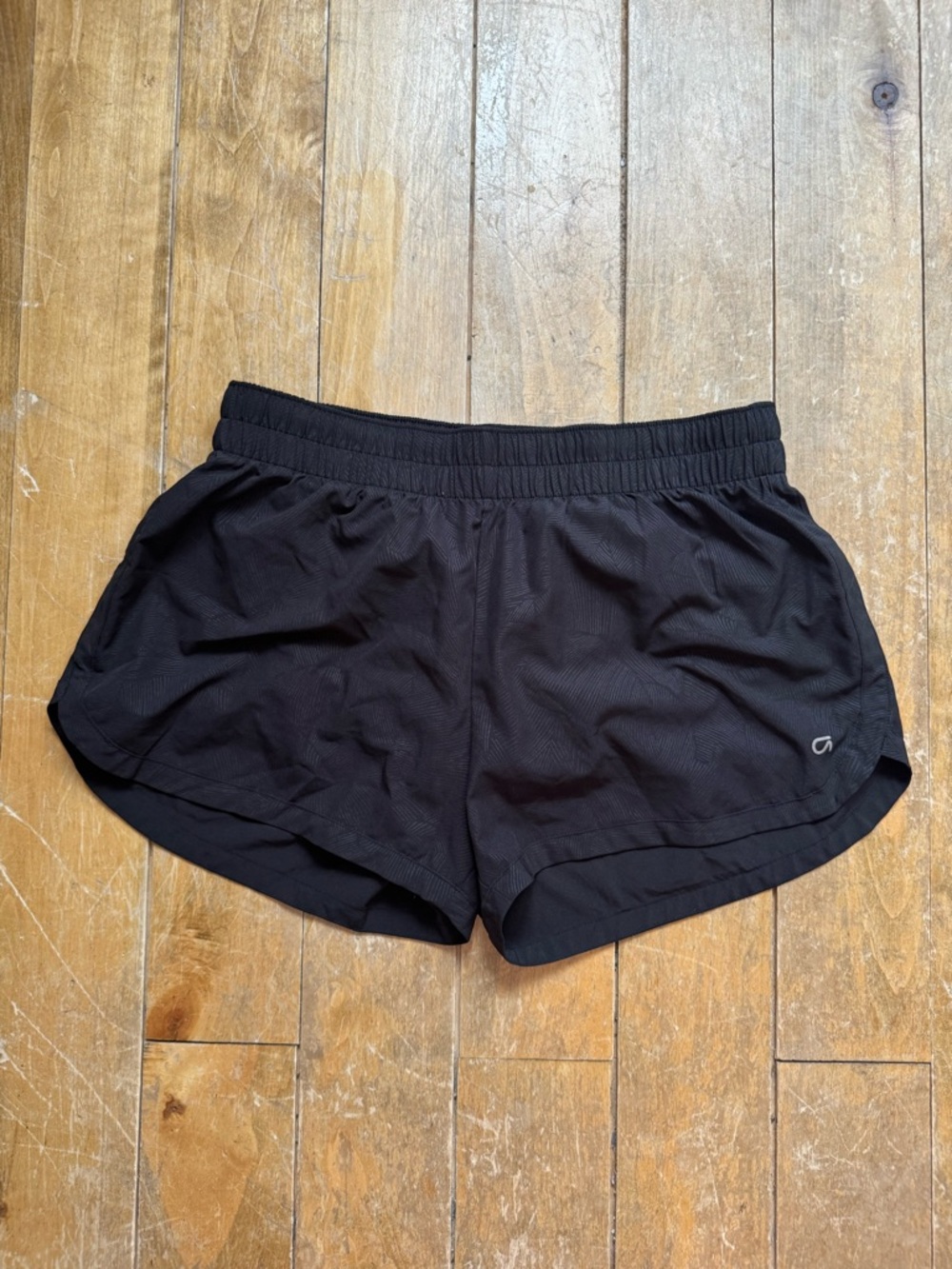 Gap Fit Black Women's Athletic Shorts with Elastic Waist Medium
